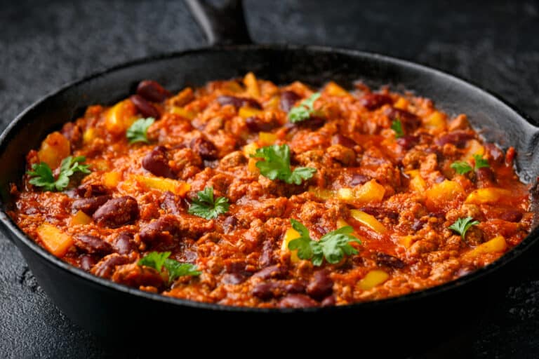 The Ultimate Vegetarian Chili Recipe: A Feast For The Senses!